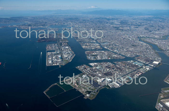 京浜工業地帯(川崎港より横浜港方面)(2021/10)