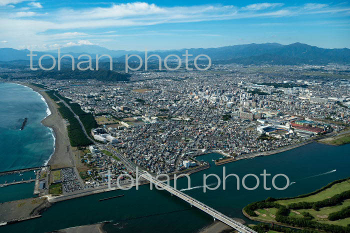 平塚市街地より富士山(2021/10)