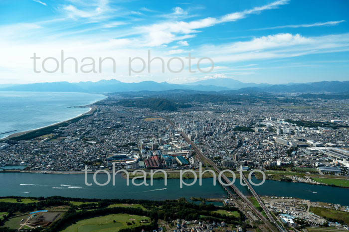 平塚市街地より富士山(2021/10)