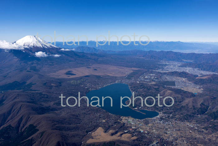 富士五湖と富士山(山中湖より本栖湖方面)(2021/11)