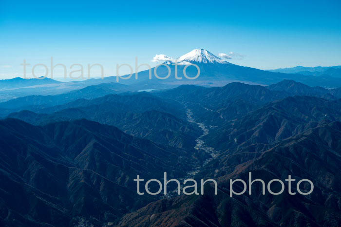 道志みち(道志村周辺)より富士山(2021/11)