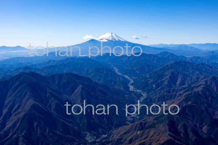 道志みち(道志村周辺)より富士山(2021/11)