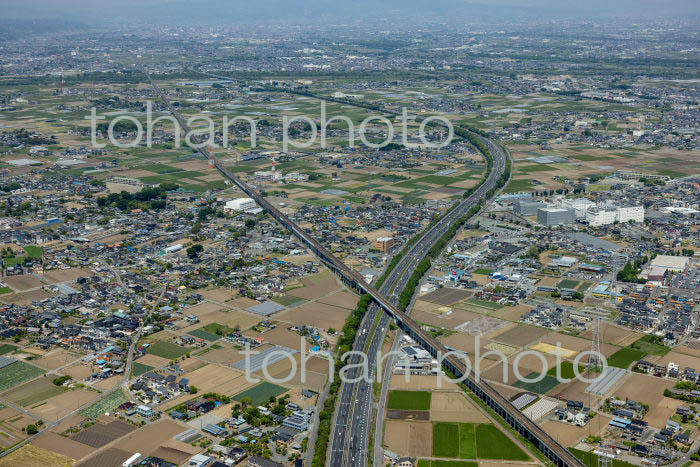 関越自動車道と上越,北陸新幹線の交差地区(高崎方面)(2022/05)