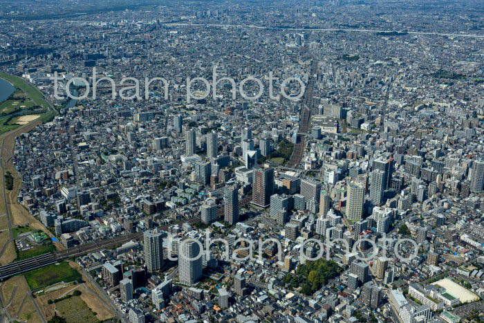 川口駅と川口市の街並み(2022/10)