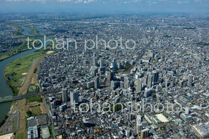 川口駅と川口市の街並み(2022/10)