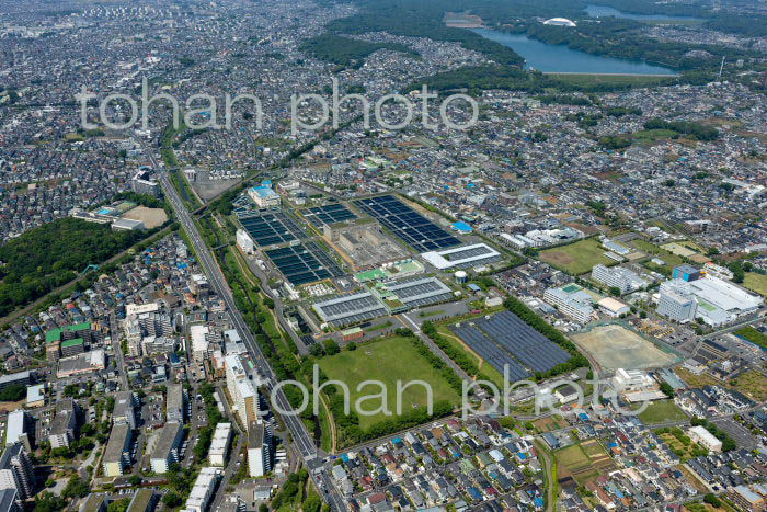 東京都水道局東村山浄水場より多摩湖方面(2022/05)