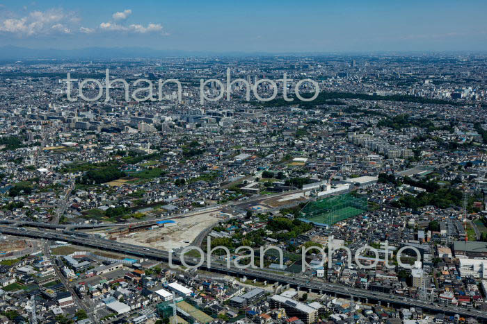 中央自動車道,烏山 シェルター付近より後方は吉祥寺杉並清掃工場(2022/05)