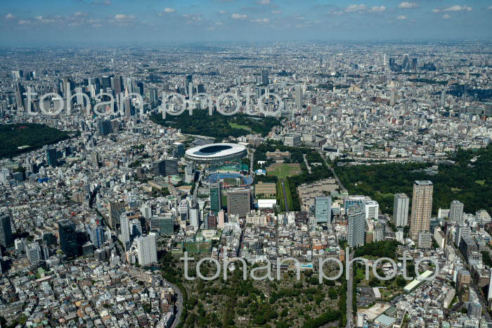 南青山,外苑周辺より新宿方面(2022/10)