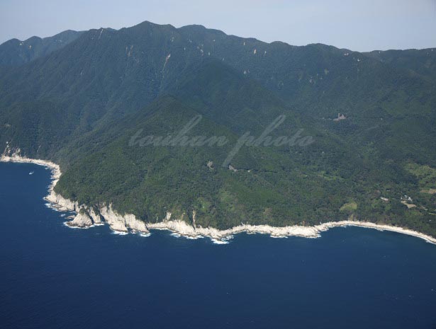 大隅海峡と大隅半島,岸良周辺の海岸(海食洞)(2012/10)