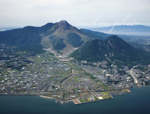 普賢岳(島原湾と鎌田町周辺より)(2012/10)