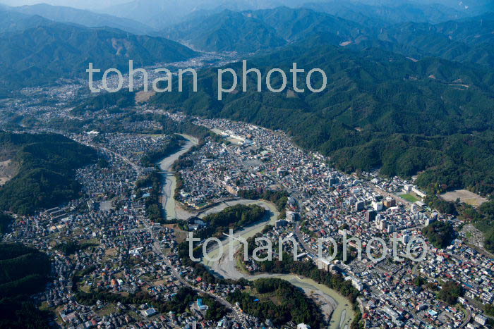 多摩川(青梅市街地より奥多摩方面)(2019/11)