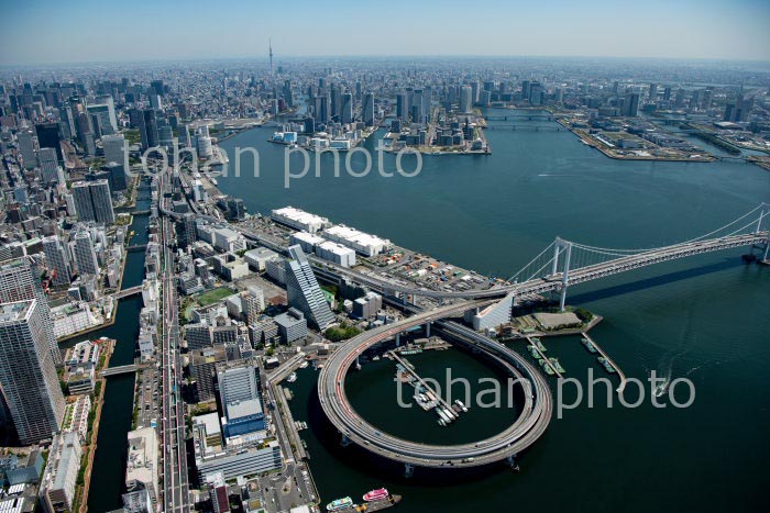 レインボーブリッジと東京港(2020/5)