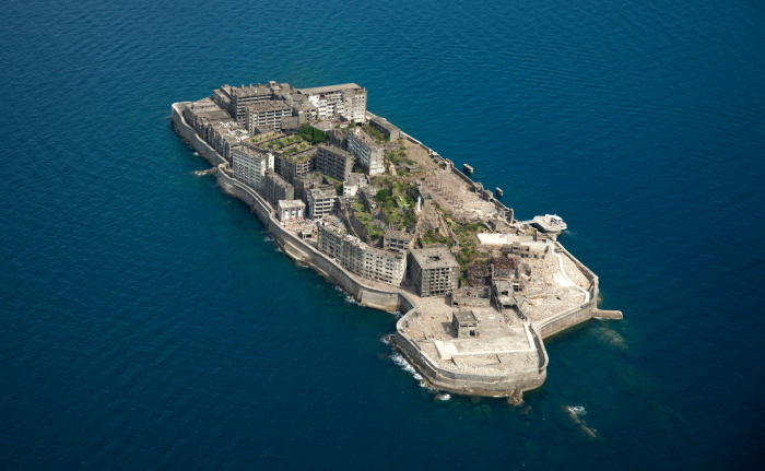 長崎県(軍艦島)