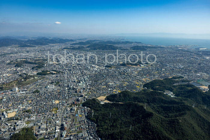 姫路市の町並み(姫路市より高砂市,瀬戸内海方面)(20231018)