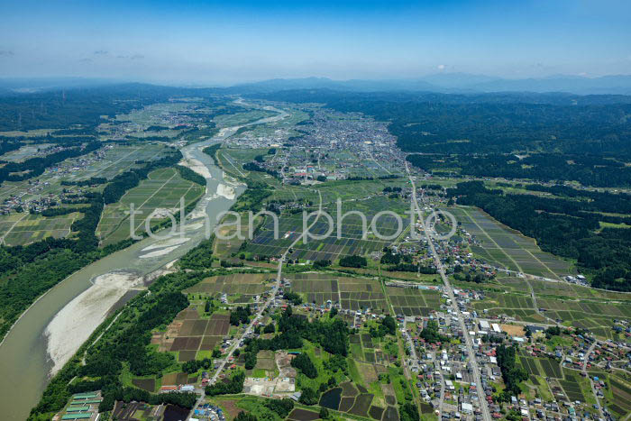 十日町盆地(十日町新宮地区より十日町市街地方面)