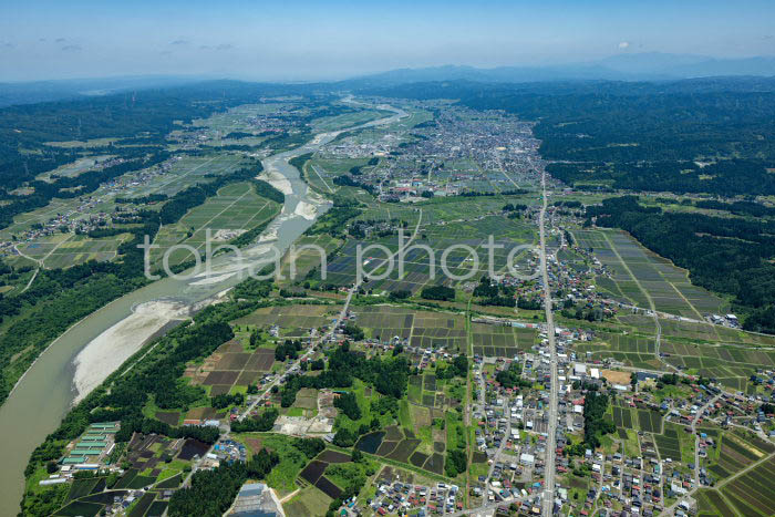 十日町盆地(十日町新宮地区より十日町市街地方面)