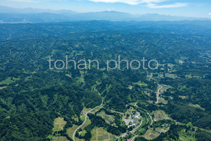 東頸城丘陵(高柳町周辺より天王山方面)