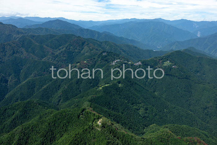 日の出山より御岳山の山並み(202391)