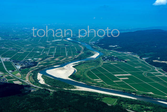 最上川(酒田市大川渡地区より酒田市下流方面)(2023728)