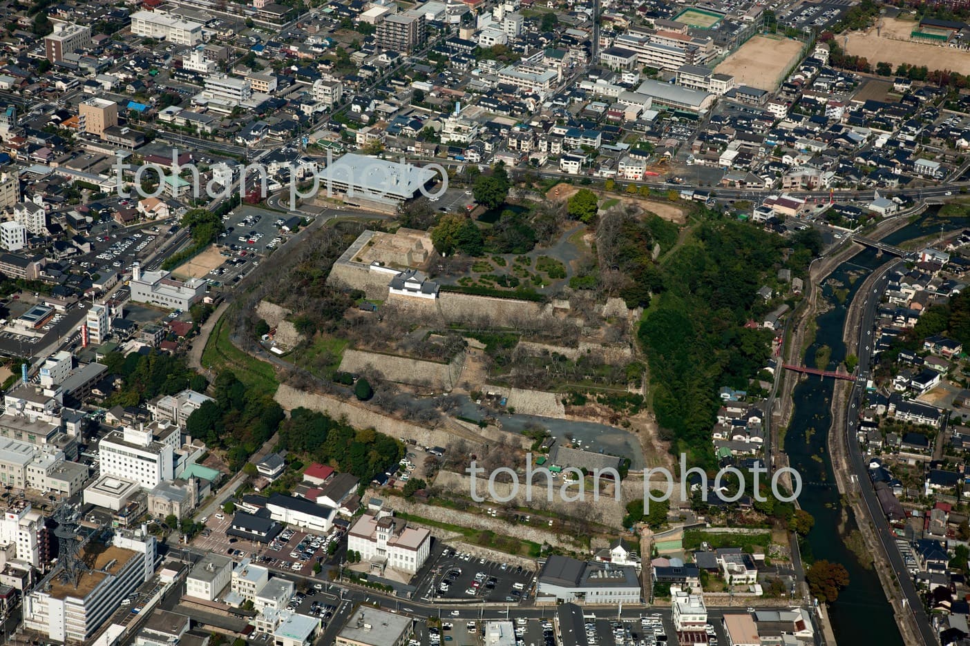 津山城跡(日本百名城,鶴山城,鶴山公園,梯郭式平山城)-岡山