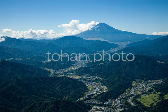 山梨県都留,冨士みち周辺より富士山(2010,09)