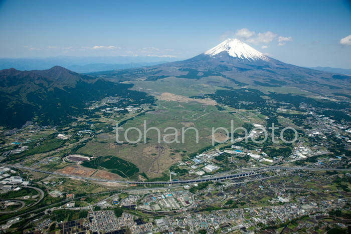 御殿場市周辺より富士山(静岡県御殿場市)201205