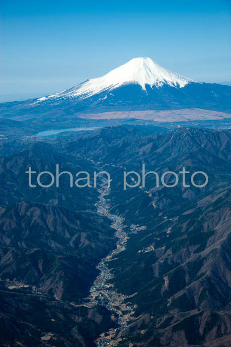 道志みちより富士山(山梨県南都留郡道志村)201303