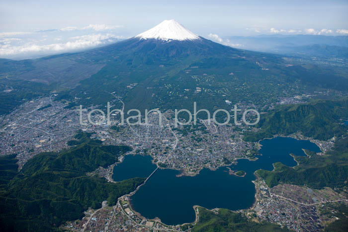 川口湖より富士山(山梨県南都留富士河口湖町)201305