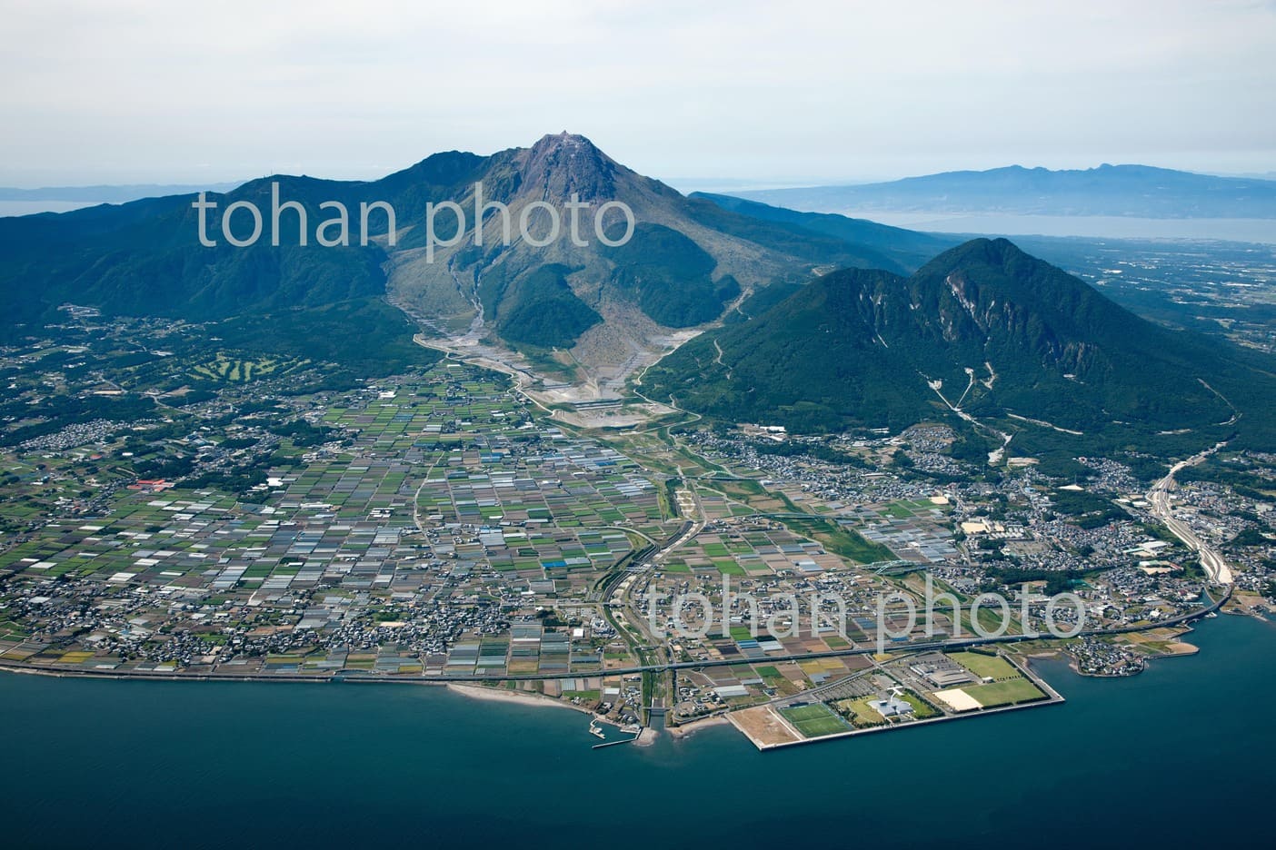 島原湾より雲仙岳(普賢岳,国見岳,妙見岳,平成新山)-長崎