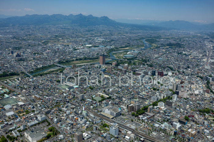 前橋駅と前橋市街地(2020,05)