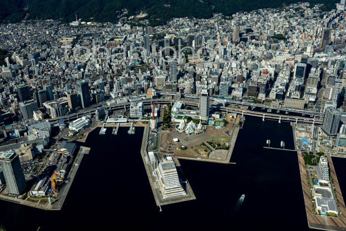 神戸港より神戸市街地(2023,10)