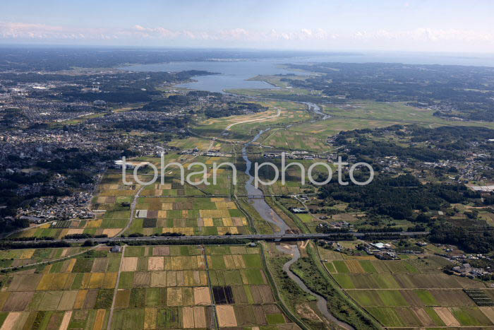 恋瀬川(石岡市若宮地区より霞ケ浦方面)(20241013)