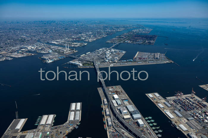 横浜ベイブリッジより京浜工業地区(202454)