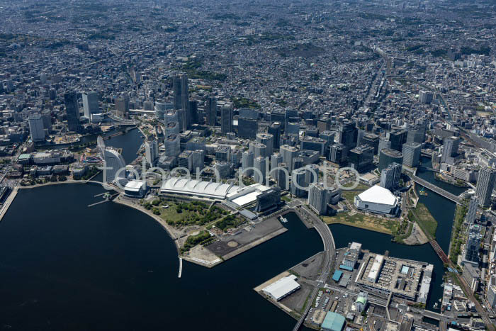 横浜港よりみなとみらい地区(202454)