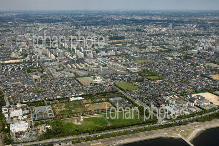 検見川浜駅と住宅地