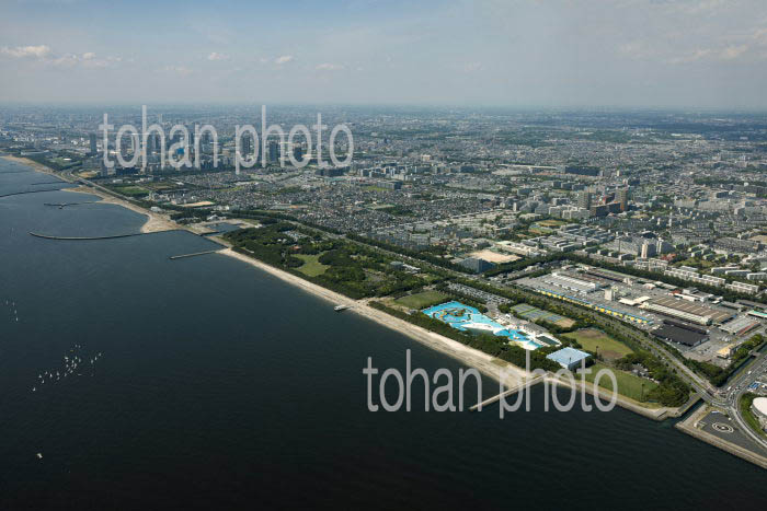 いなげの浜周辺より幕張新都心方面