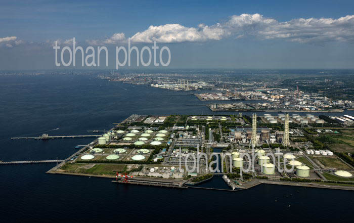 袖ケ浦周辺より京葉コンビナートと東京湾