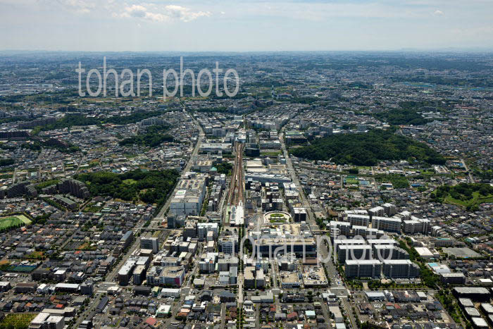 港北ニュータウン(センター北駅よりセンター南駅方面)