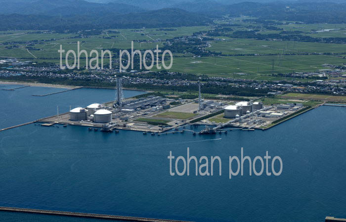 直江津港((株)JERA上越火力発電所,東北電力(株)上越火力発電所)