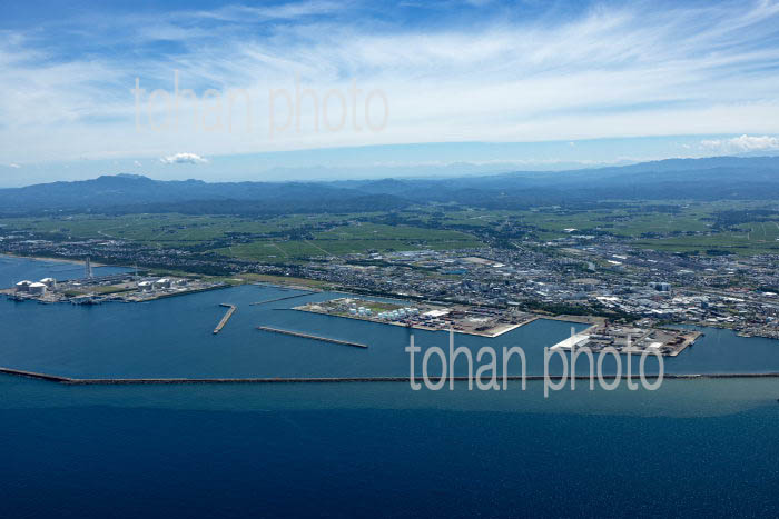 直江津港より高田平野
