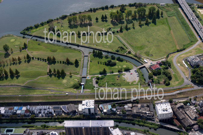 川口パブリックゴルフ場と川口市元郷排水ポンプ場a