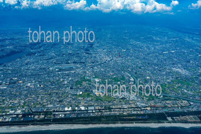 浜松駅と浜松の街並み
