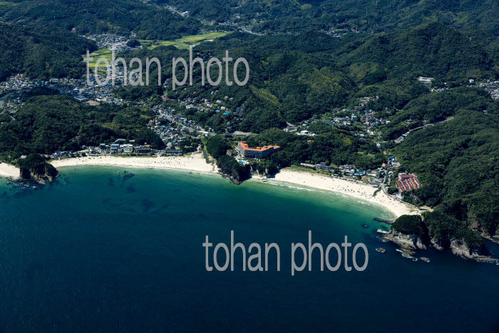 入田浜,多々戸浜の海水浴場周辺