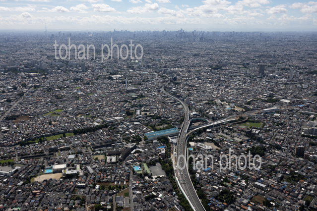 大泉JCT周辺より東京の街並み
