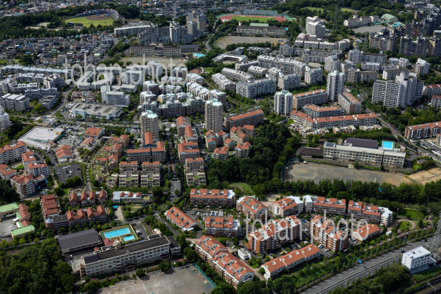 南大沢周辺(多摩ニュータウン)の集合住宅群