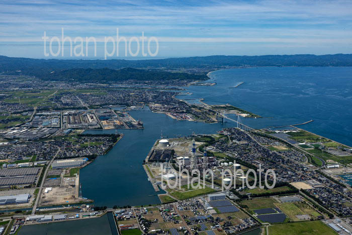 富山新港戸周辺と富山湾