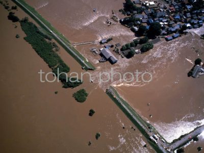 台風での小貝川の洪水-1986,08