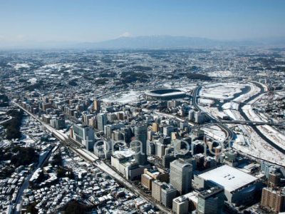 雪景色の新横浜駅周辺より富士山2013011-0026