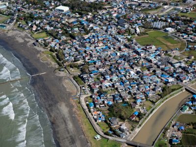 強風台風15,19号の風で屋根等が吹き飛ばされた街並み-(千葉県南房総市冨浦町多田良)201910