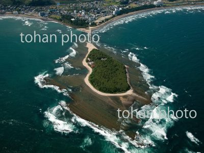 青島(隆起海床と奇形波蝕痕)と鬼の洗濯岩-宮崎